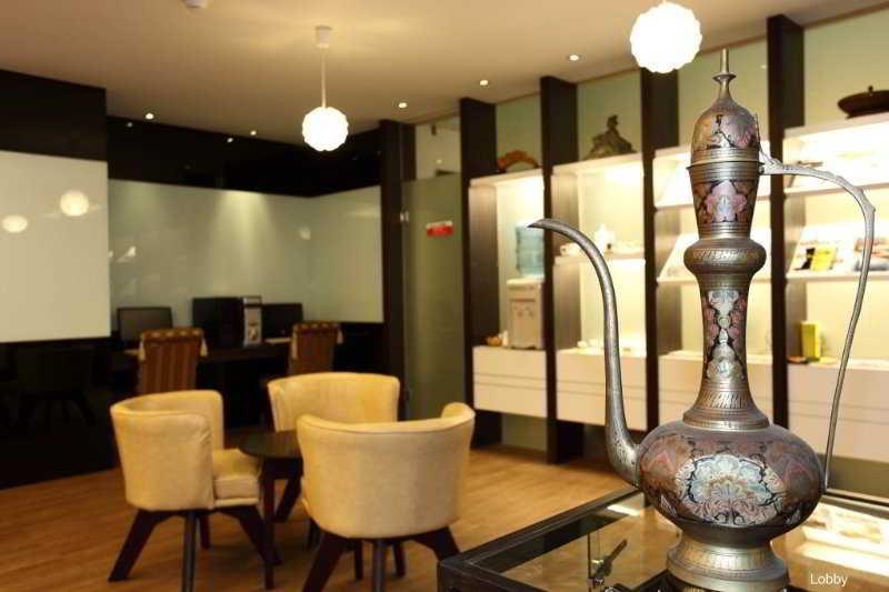 Huang Shin Business Hotel-Chung Kang Taichung Extérieur photo
