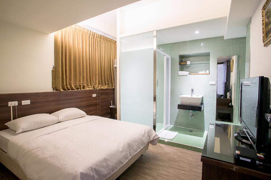 Huang Shin Business Hotel-Chung Kang Taichung Extérieur photo